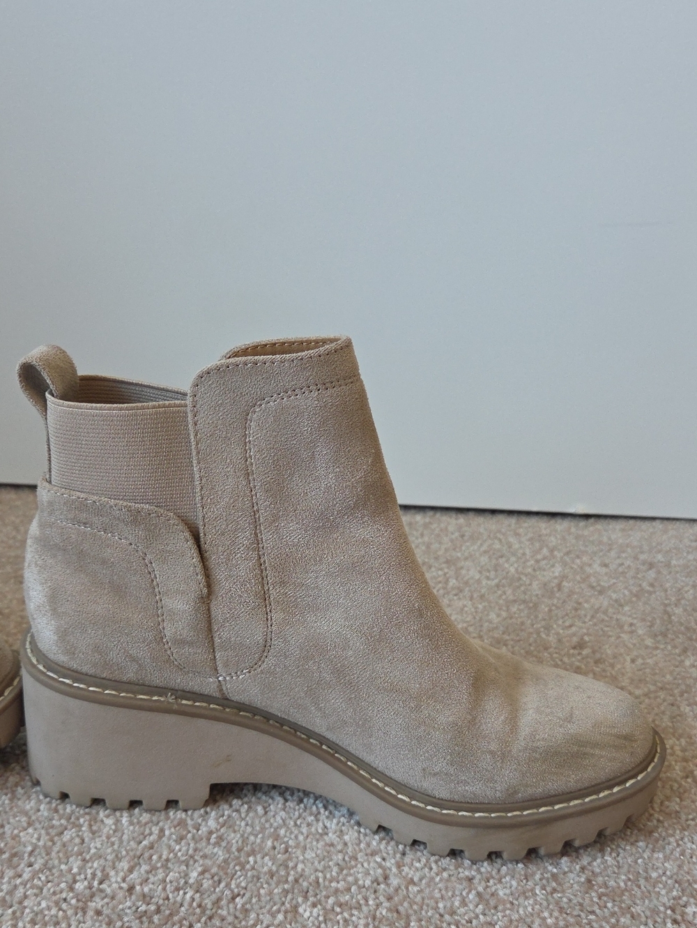 Dolce Vita Beige Suede Chelsea Lug Ankle Boots - Picture 5 of 11